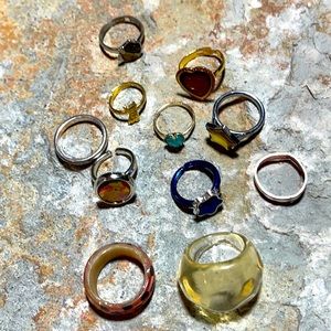 ✨3/$25✨ STOCKING STUFFER bundle of 10 costume rings